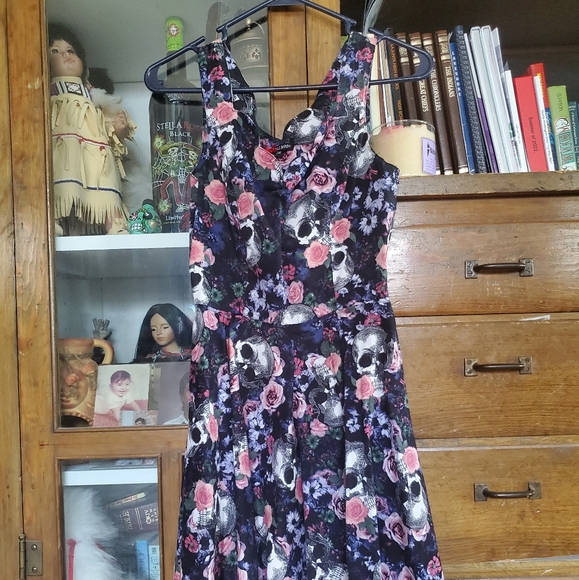 Hell Bunny Skull dress. Fall dress. Skulls. - Picture 2 of 3